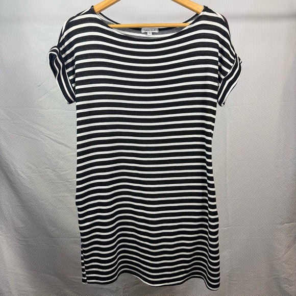 White Birch Monochrome Striped dress Size Medium - Picture 1 of 5